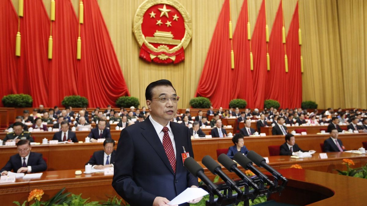 Zemřel bývalý čínský premiér. Pro Si Ťin-pchinga to může znamenat problém